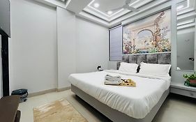 Hotel Padmawati Palace